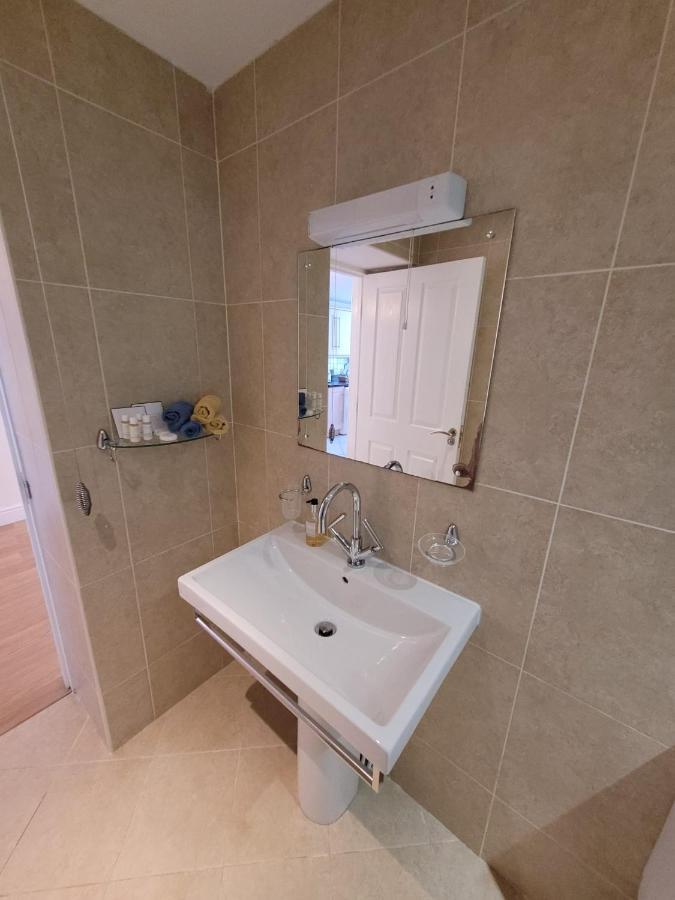 Llys Bach Apartment At Llys Aeron أبيريرون المظهر الخارجي الصورة