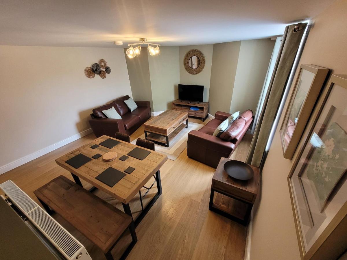 Llys Bach Apartment At Llys Aeron أبيريرون المظهر الخارجي الصورة